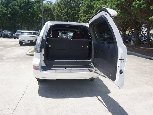 Used 2022 Lexus GX 460 Premium AWD/4WD image 18