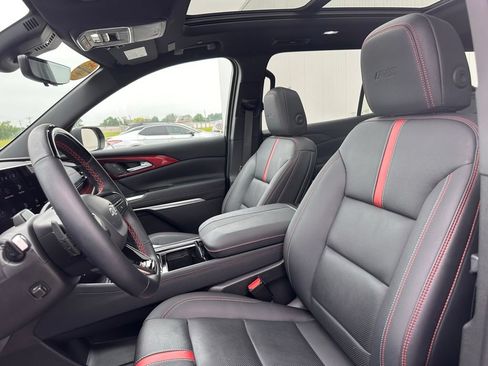 Used 2024 Chevrolet Traverse RS w/ LPO, Floor Liner Package AWD/4WD image 14