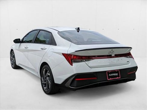 New 2025 Hyundai Elantra SEL w/ Cargo Package FWD image 7