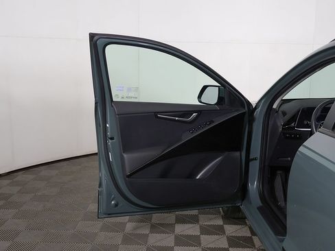 Used 2023 Kia Niro Wind w/ Wind Preserve Package FWD image 18