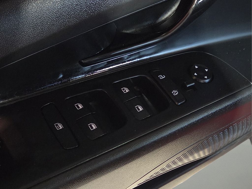 Used 2024 Hyundai Elantra N FWD image 18