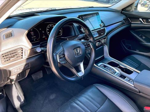 Used 2021 Honda Accord Touring image 17