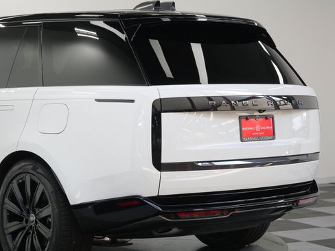 Used 2025 Land Rover Range Rover SE AWD/4WD image 40