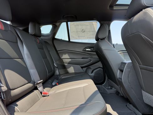 New 2026 Chevrolet Trax RS w/ Sunroof Package FWD image 25