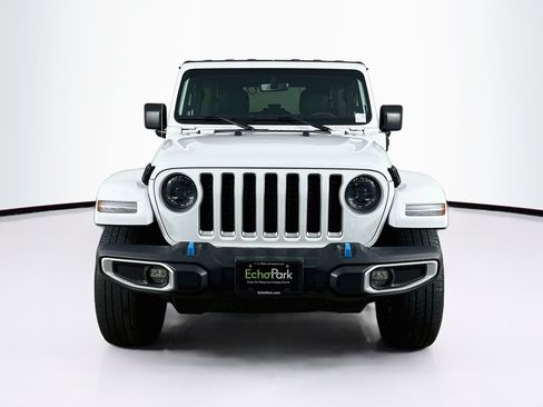 Used 2023 Jeep Wrangler Unlimited Sahara w/ Cold Weather Group AWD/4WD image 2