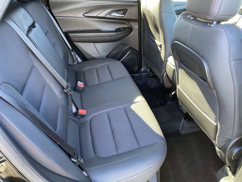 Used 2023 Chevrolet TrailBlazer RS image 25
