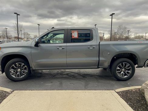 Used 2024 Chevrolet Silverado 1500 LT image 4
