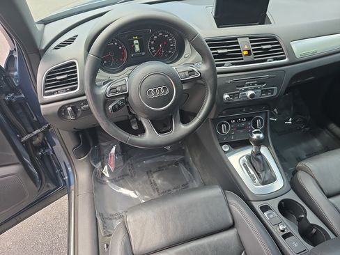 Used 2018 Audi Q3 2.0T Premium Plus w/ Premium Plus Package AWD/4WD image 16