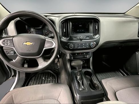 Used 2019 Chevrolet Colorado W/T w/ WT Convenience Package RWD image 9