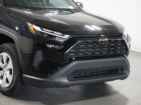 Certified 2025 Toyota RAV4 LE FWD image 4
