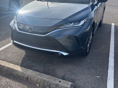 Used 2022 Toyota Venza Limited w/ Advanced Technology Package