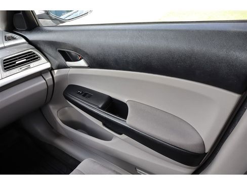 Used 2012 Honda Accord LX image 22