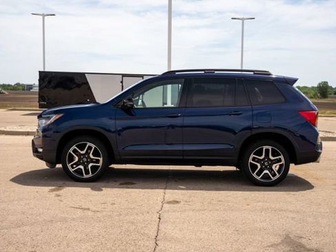 Used 2023 Honda Passport Elite image 4