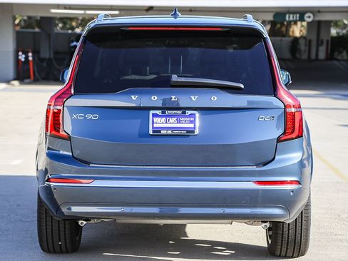 New 2026 Volvo XC90 B6 Plus w/ Protection Package Premier AWD/4WD image 7