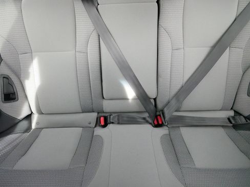 Used 2022 Subaru Outback Premium image 13