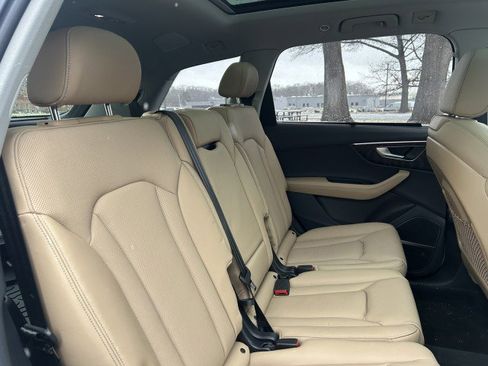 Certified 2025 Audi Q7 3.0T Prestige w/ Prestige Package image 27