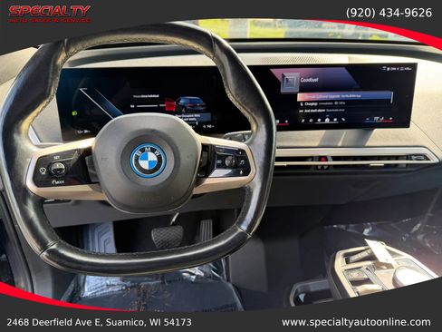 Used 2024 BMW iX xDrive50 w/ Sport Package AWD/4WD image 16