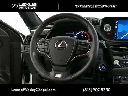 Used 2022 Lexus ES 300h F Sport image 28