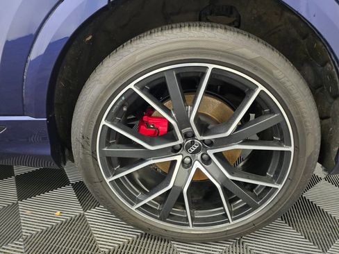 Used 2020 Audi Q8 Prestige image 21