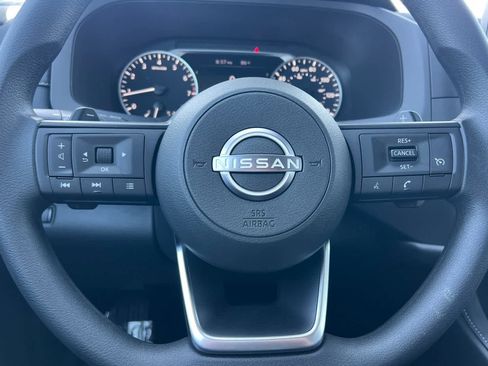 New 2025 Nissan Pathfinder S image 28