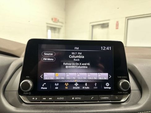 Used 2022 Nissan Rogue S image 30