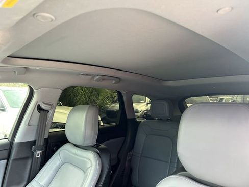 Used 2022 Lincoln Corsair Grand Touring w/ Elements Technology Bundle image 19