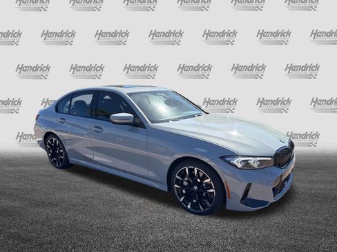 Used 2026 BMW 330i Sedan w/ M Sport Package RWD image 2
