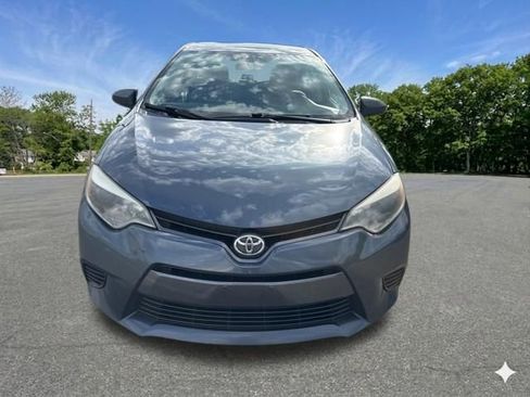 Used 2016 Toyota Corolla LE FWD image 3
