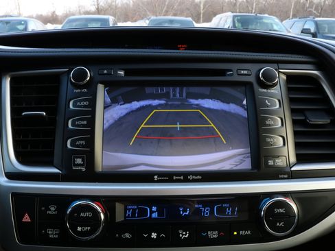 Used 2016 Toyota Highlander Limited image 24