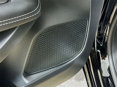 New 2026 Chrysler Pacifica Select image 20