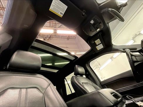Used 2021 Ford Expedition Max Limited RWD image 28