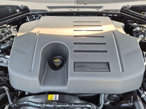 New 2026 Land Rover Defender 110 X-Dynamic SE AWD/4WD image 7