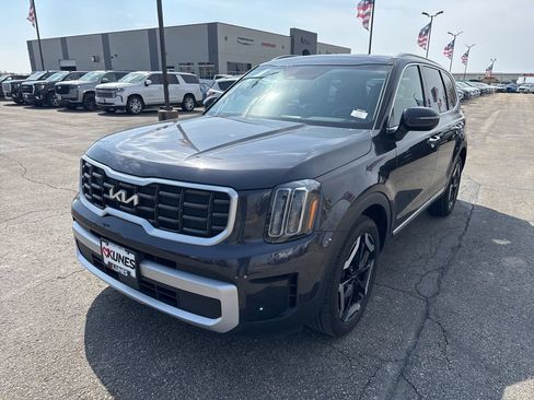 Used 2025 Kia Telluride S AWD/4WD image 8
