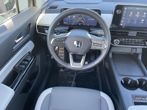 New 2026 Honda Prologue EX image 14