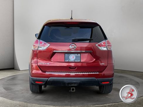Used 2016 Nissan Rogue S image 6
