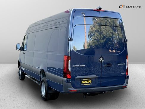 Used 2024 Mercedes-Benz Sprinter 3500 image 4