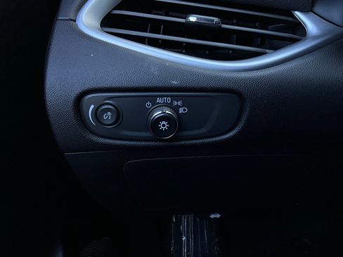 Used 2023 Chevrolet Malibu LT image 21