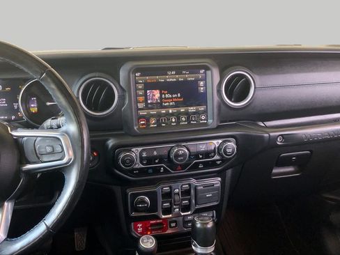 Used 2023 Jeep Wrangler Unlimited Rubicon 4xe w/ Cold Weather Group AWD/4WD image 7