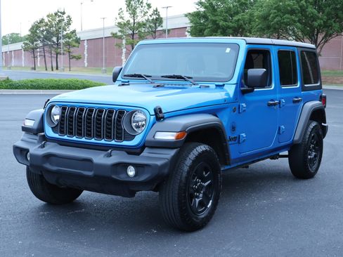 Used 2025 Jeep Wrangler Unlimited Sport AWD/4WD image 24