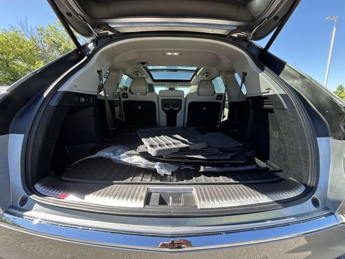 Used 2023 Acura MDX SH-AWD w/ Advance Package image 21