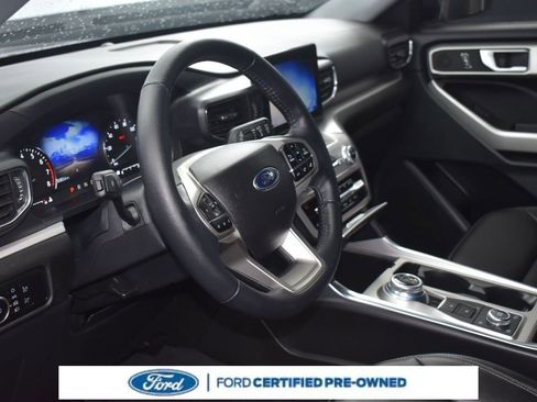 Certified 2023 Ford Explorer XLT w/ Equipment Group 202A image 5