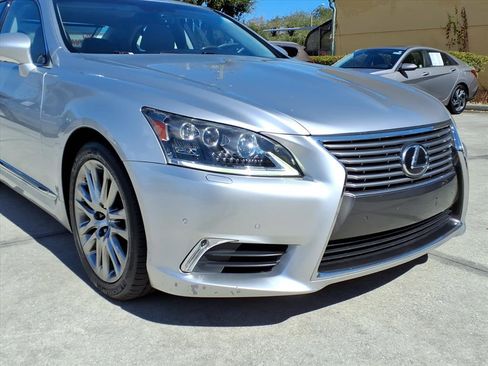 Used 2014 Lexus LS 460 w/ Comfort Package image 9
