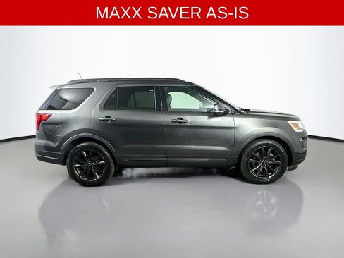 Used 2019 Ford Explorer XLT w/ Equipment Group 202A FWD image 7