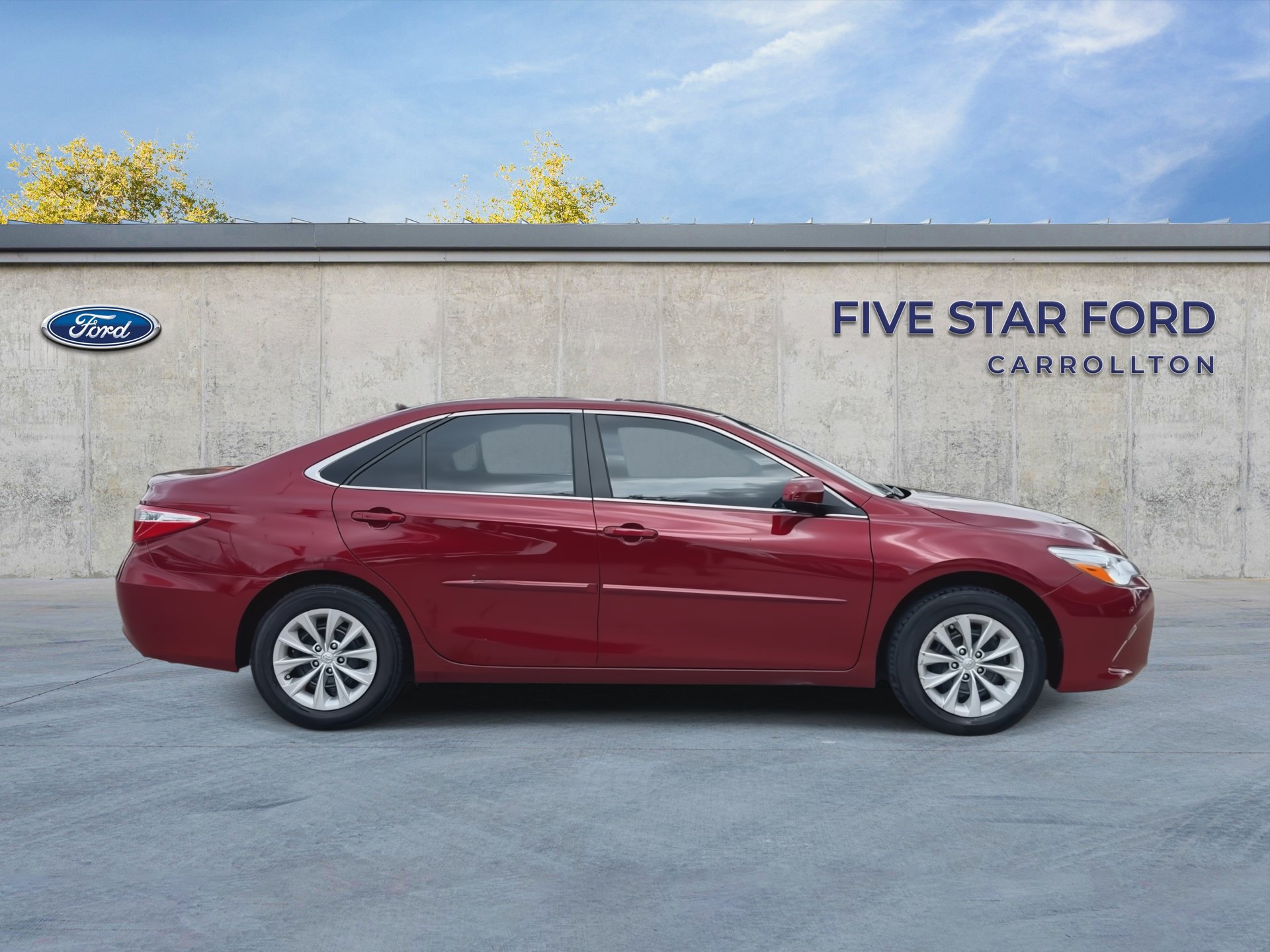 Used 2017 Toyota Camry LE FWD image 9