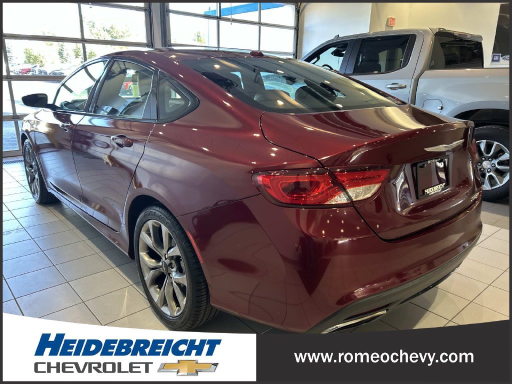 Used 2015 Chrysler 200 S w/ Comfort Group FWD image 5