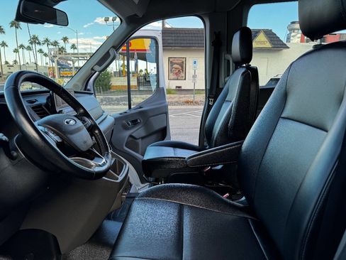 Used 2023 Ford Transit 350 XL image 30