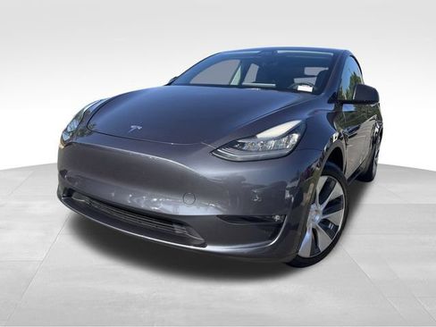Used 2021 Tesla Model Y 2WD image 9