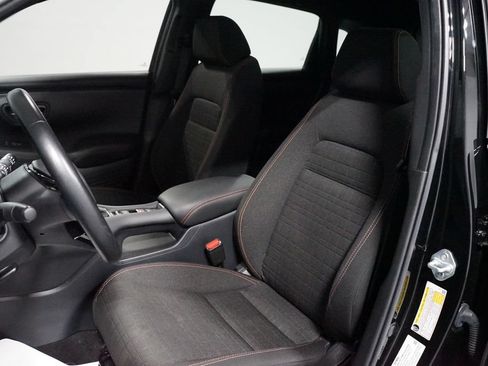 Used 2025 Honda HR-V Sport image 25