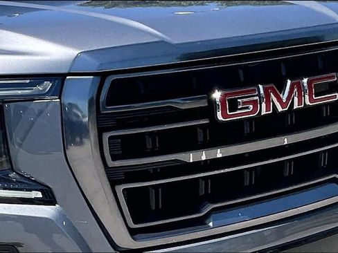 Used 2021 GMC Yukon AT4 AWD/4WD image 27