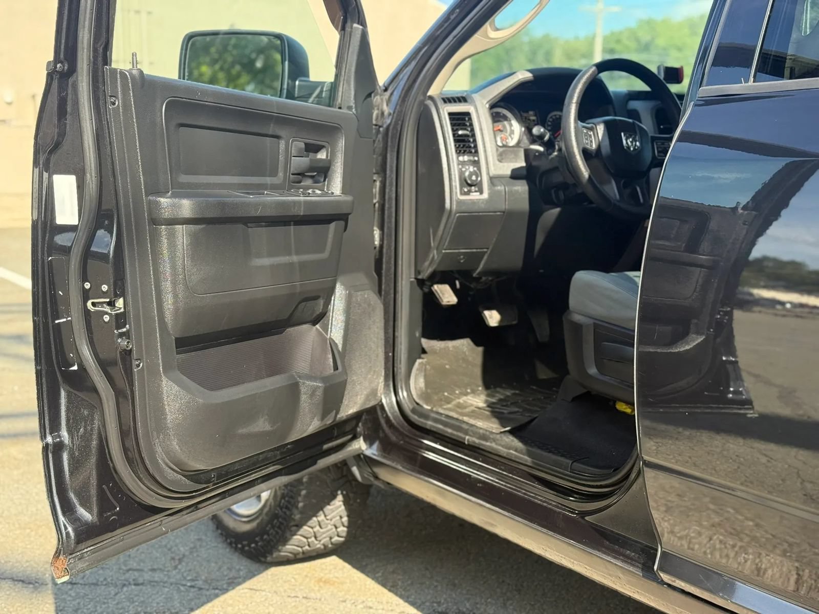 Used 2016 RAM 1500 Express AWD/4WD image 12